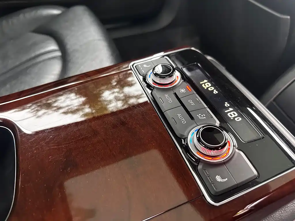 Audi A8 — фотографии объявления, Фото 11