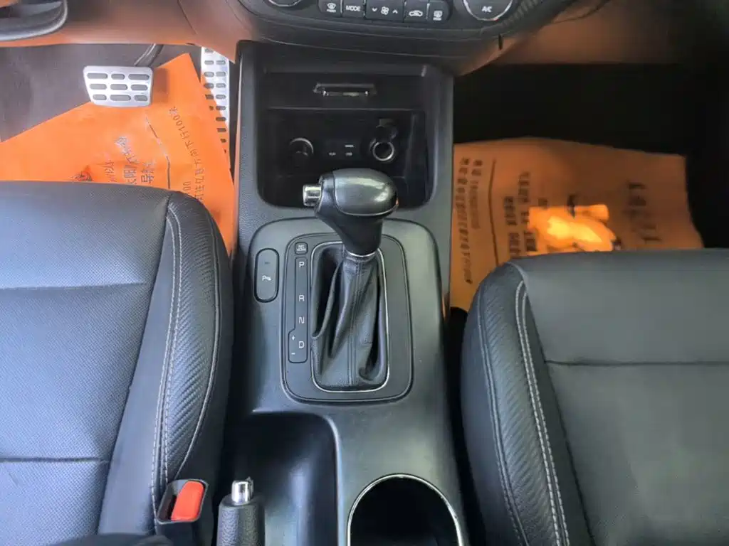 Kia Shuma — миниатюра 14