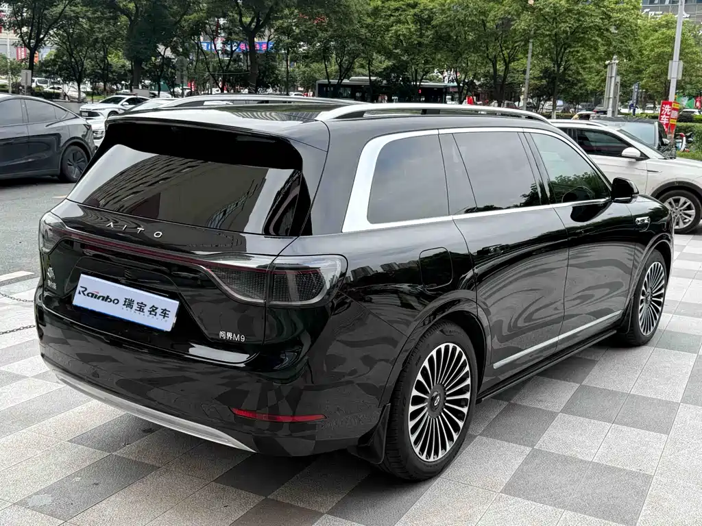 Aito M9 2024 Ultra 52kWh 5 мест