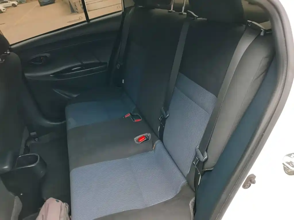 Toyota Yaris L — миниатюра 17