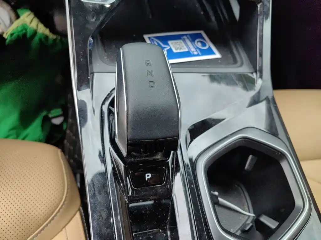 Geely Boyue L — миниатюра 10