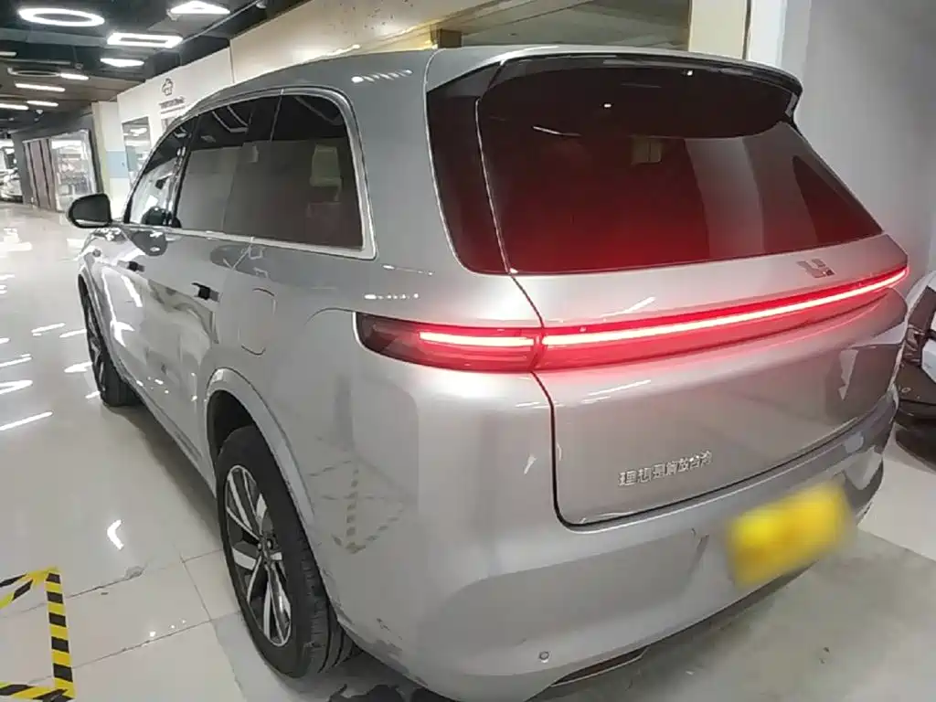 Li Auto Li L8 — миниатюра 5