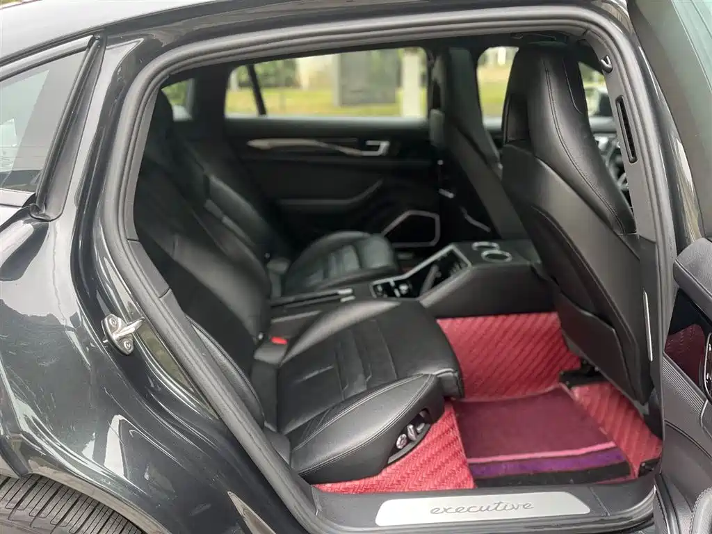 PORSCHE PANAMERA NEW ENERGY