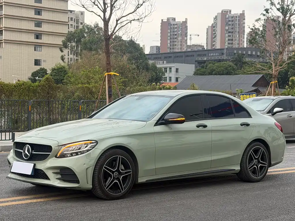 Mercedes-Benz C-Class 2021