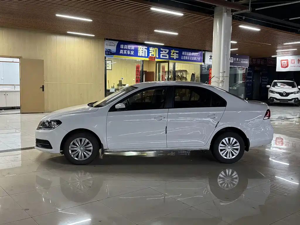 Volkswagen Santana — миниатюра 3