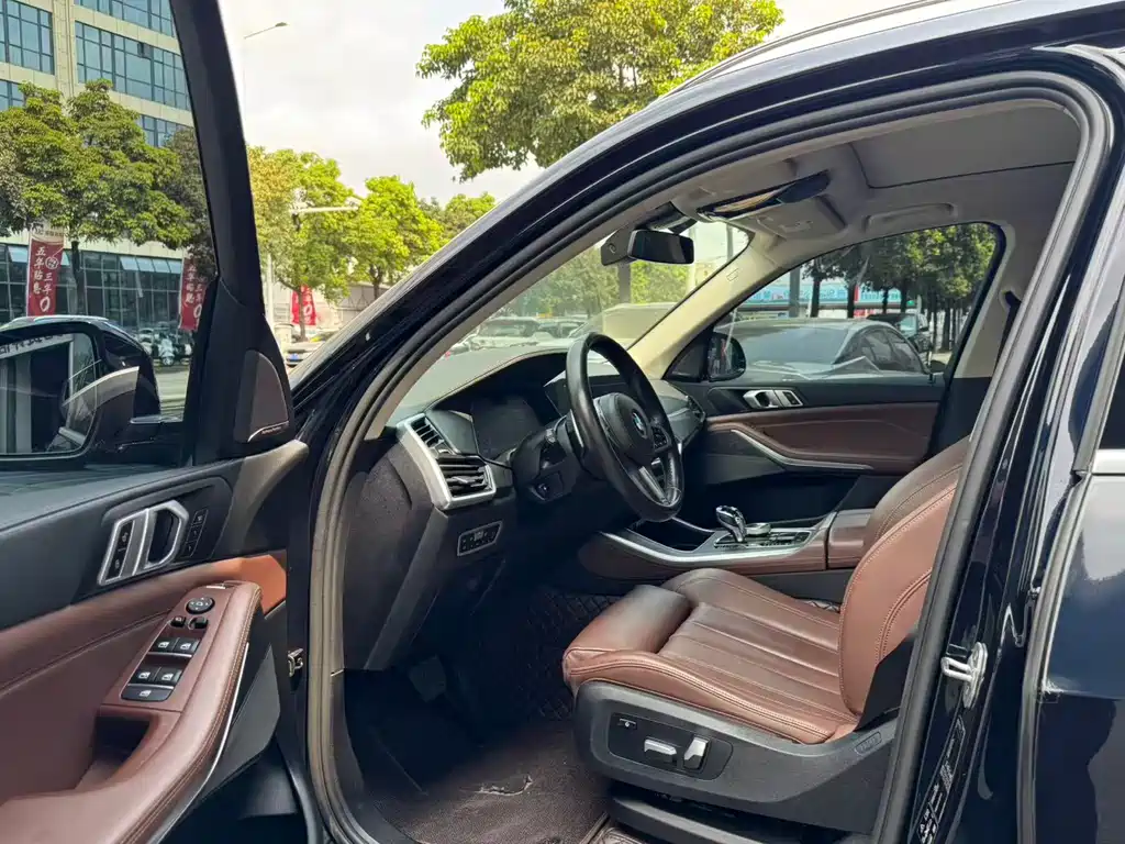 BMW X5 2020 xDrive40i M Sport