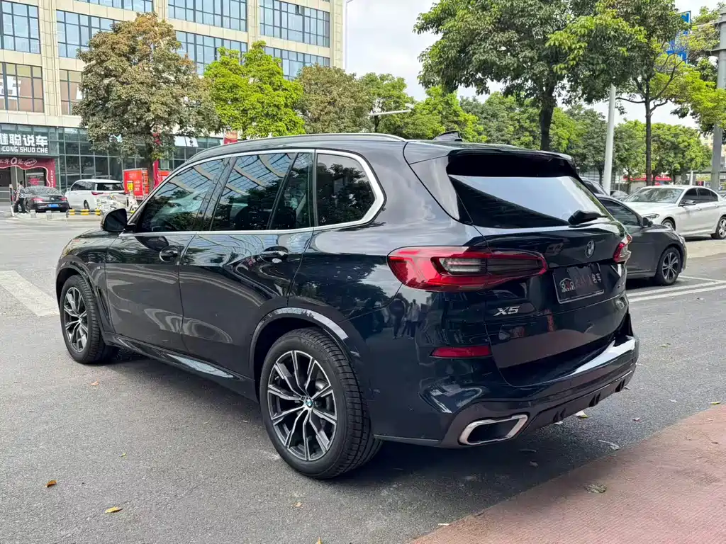 BMW X5 2020 xDrive40i M Sport