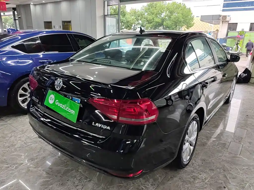 Volkswagen Lavida — миниатюра 7