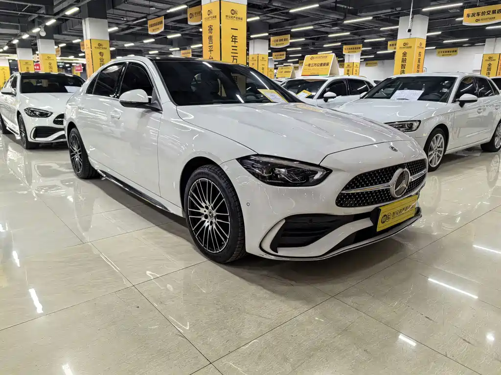 Mercedes-Benz C-Class — миниатюра 3