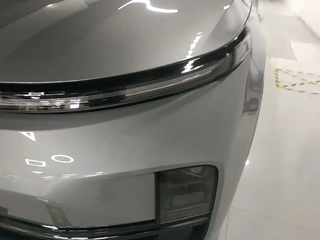Li Auto Li L8 — миниатюра 24