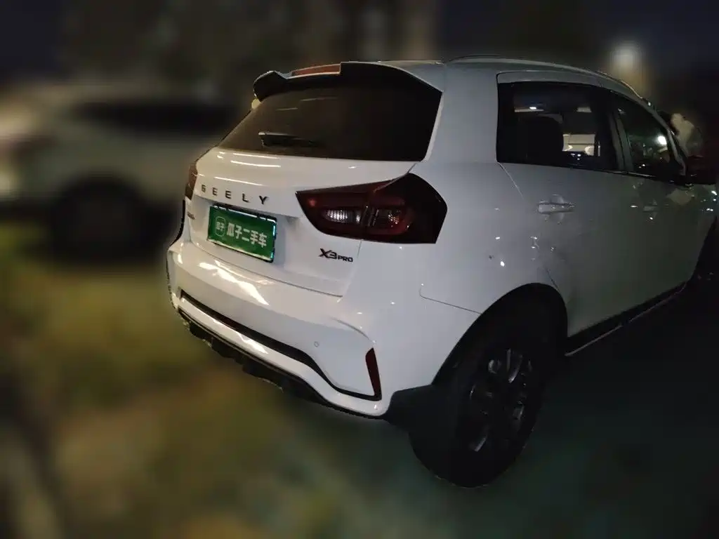 Geely Vision X3 — миниатюра 4