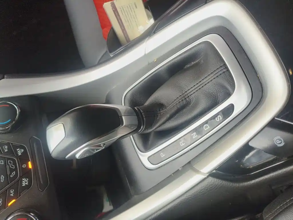 Ford Mondeo — миниатюра 10