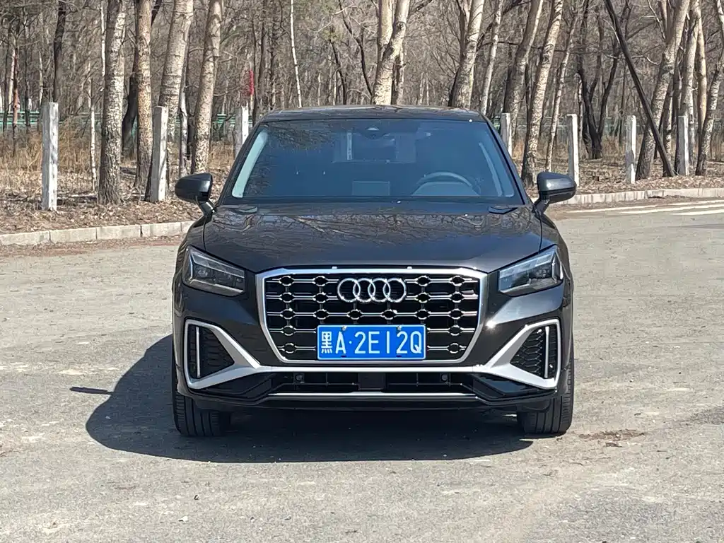 Audi Q2L 2022 35 TFSI Fashion