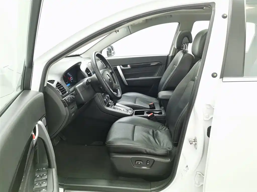 Chevrolet Captiva 2014 2.4L Flagship 7 мест