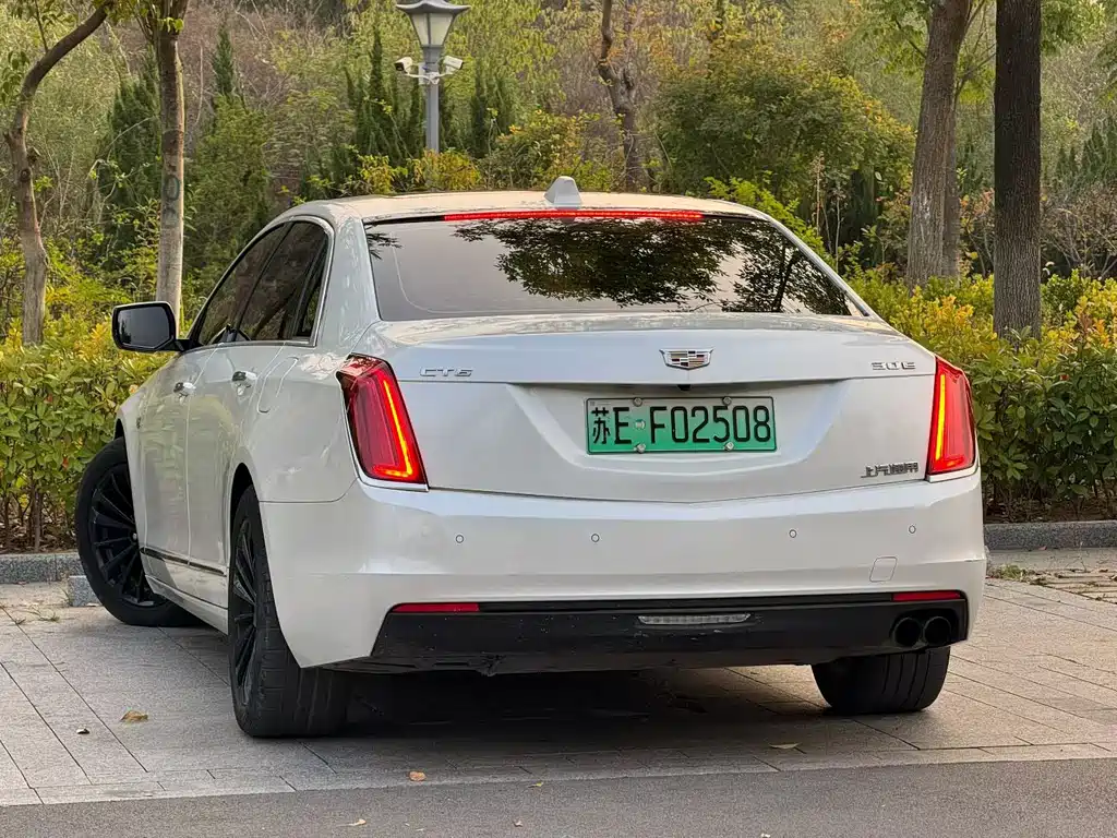 Cadillac CT6 Plug-in — миниатюра 7