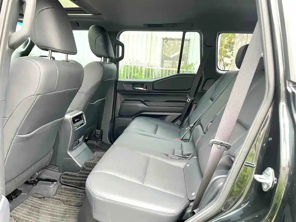 Toyota Prado — миниатюра 6
