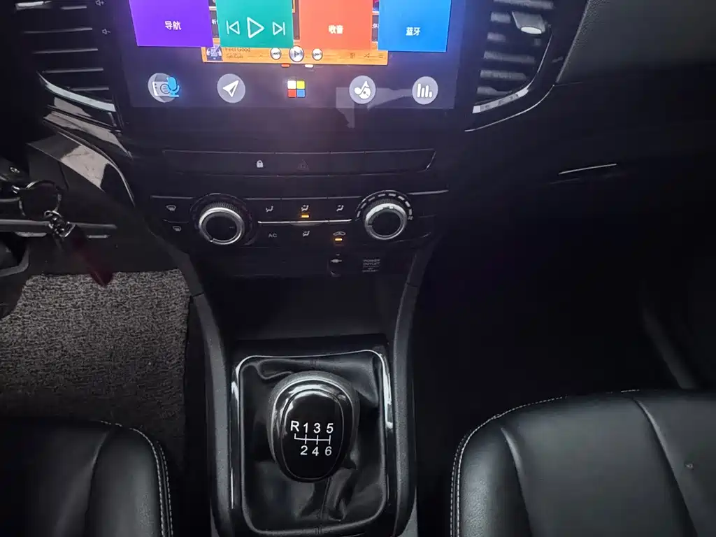 Isuzu Lingtuo — миниатюра 10