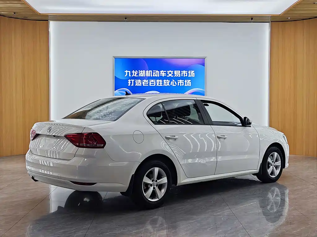 Volkswagen Lavida — миниатюра 6