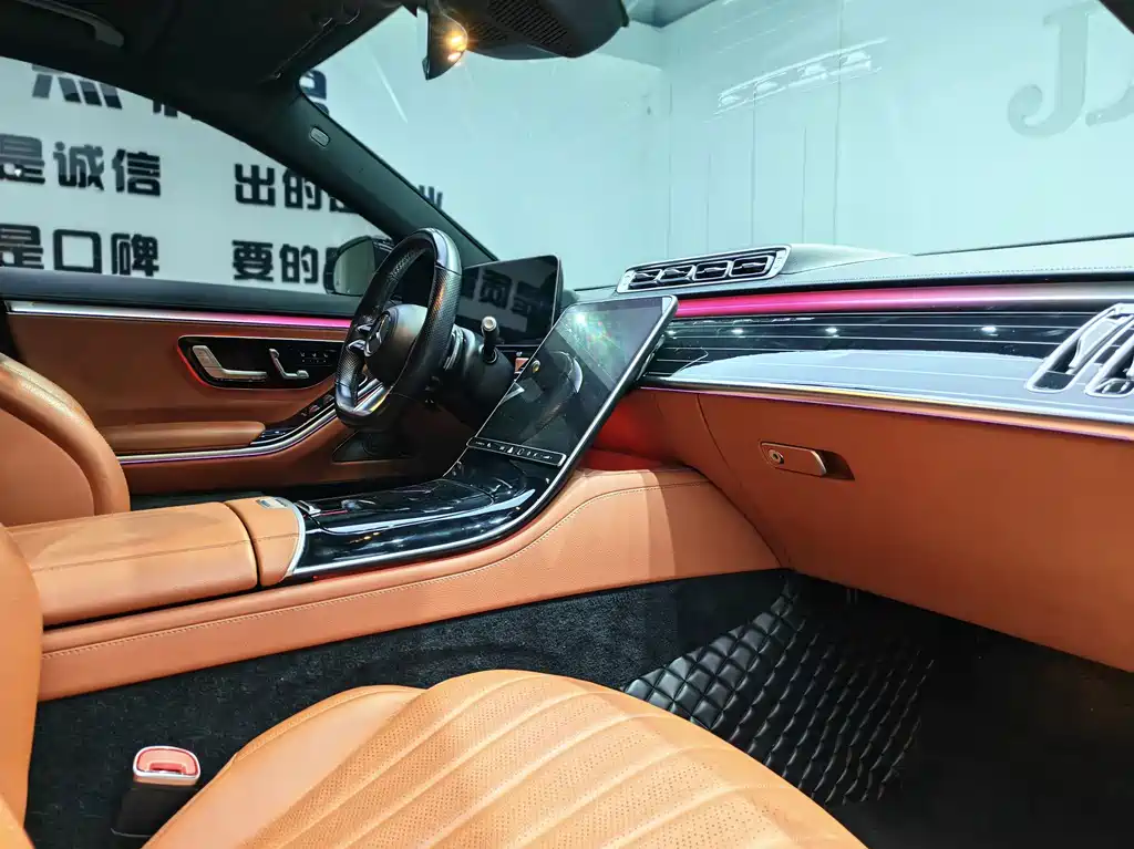 Mercedes-Benz S-Class — миниатюра 11