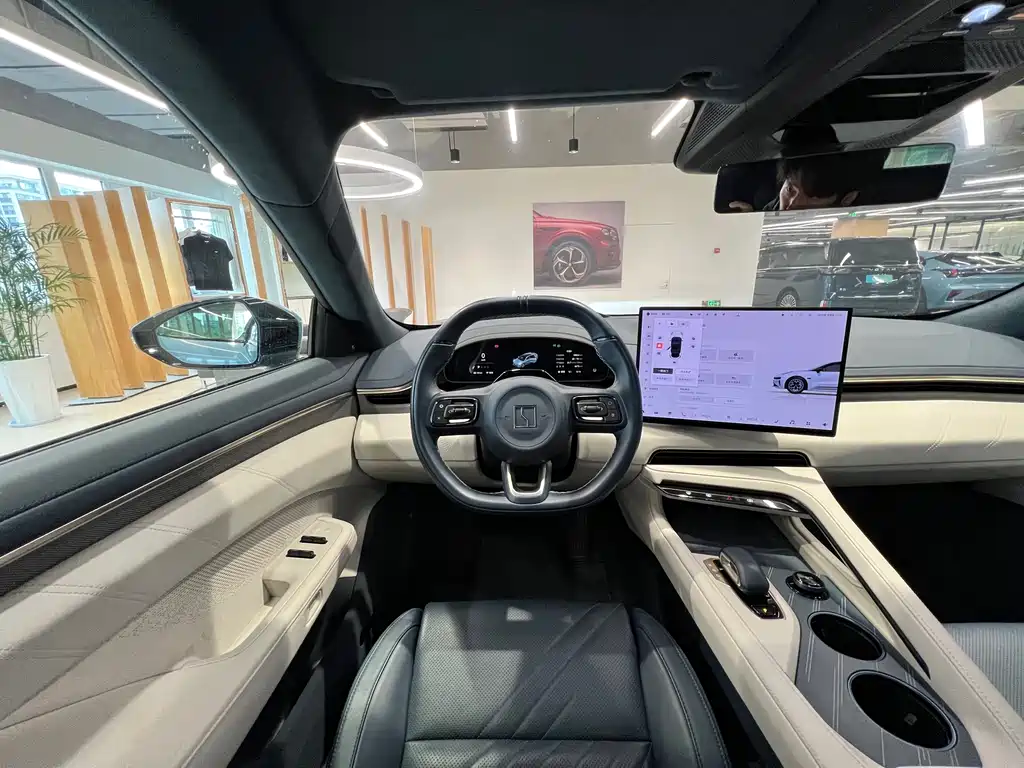 ZEEKR EXTREME KRYPTON 001