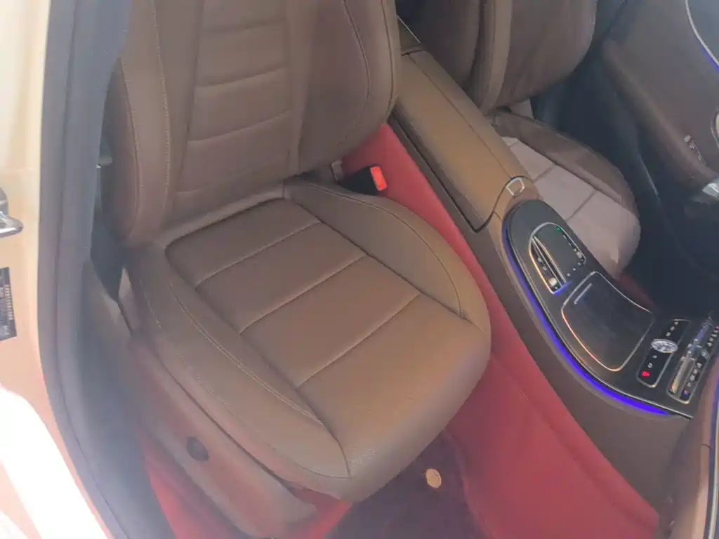 Mercedes-Benz E-Class — миниатюра 25