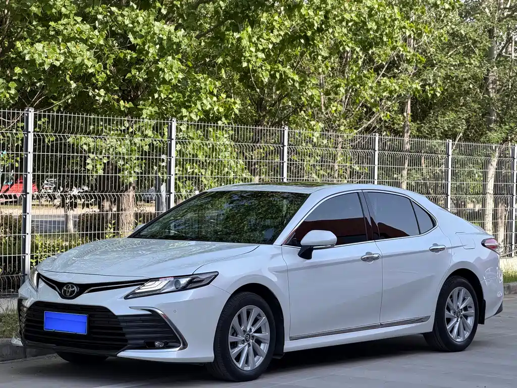 Toyota Camry 2021
