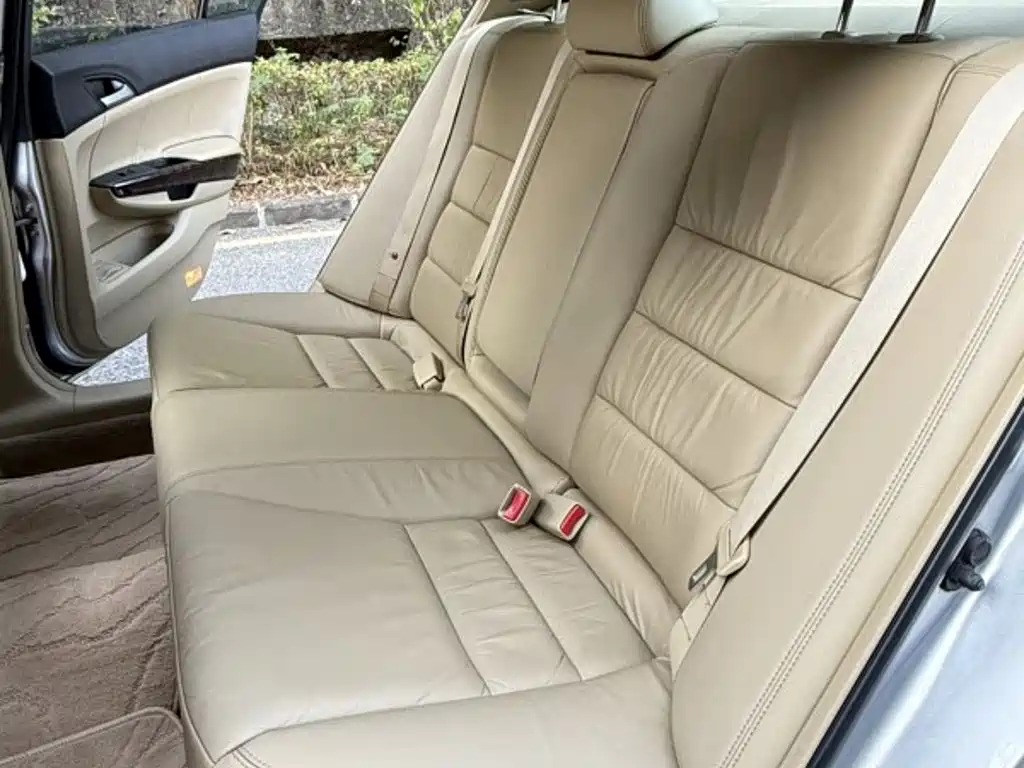 Honda Accord — миниатюра 9