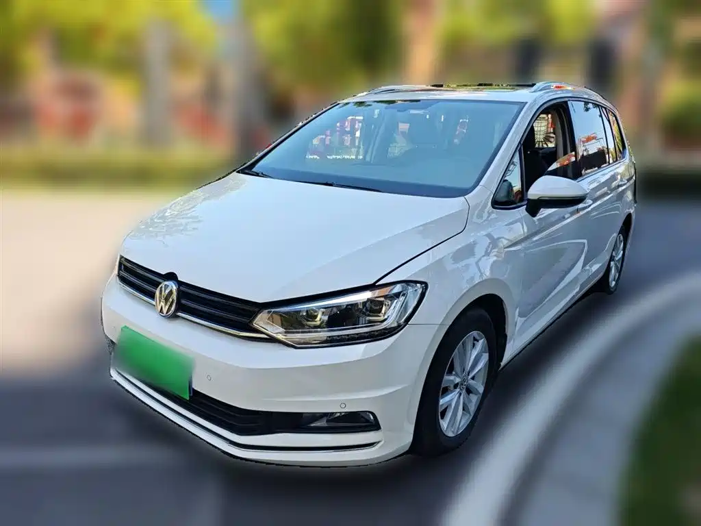 Купить Volkswagen Touran