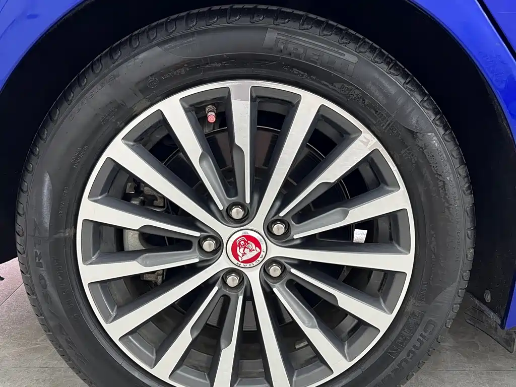 Jaguar XEL — миниатюра 9