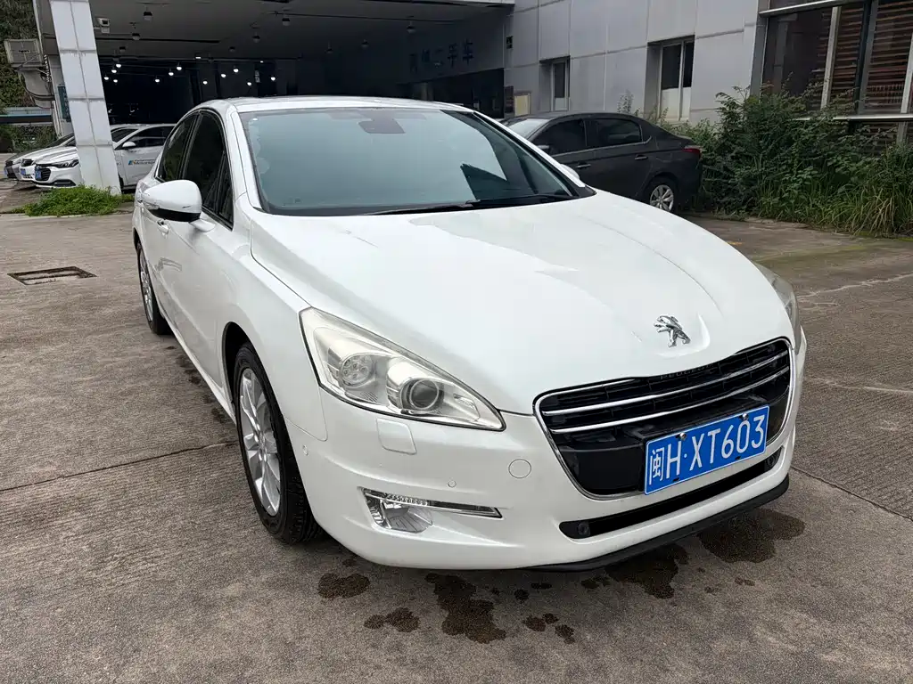 Peugeot 508 2012 2.3L