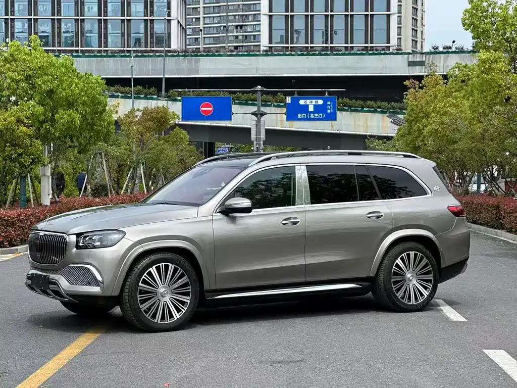 Mercedes-Benz GLS 2022
