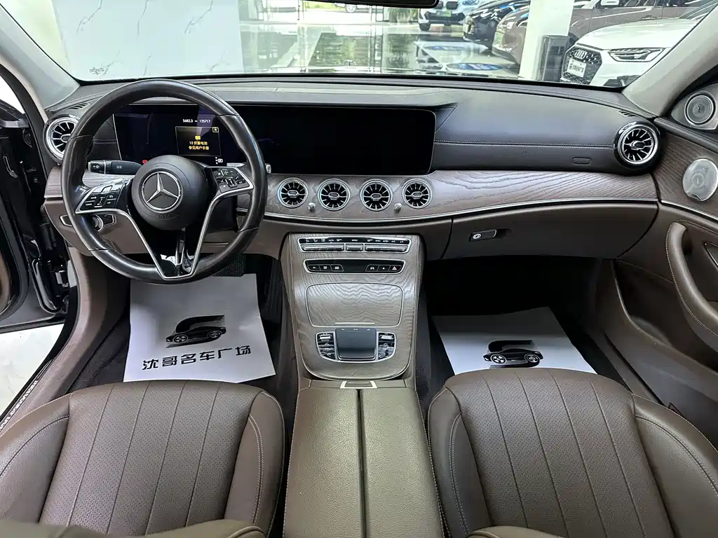 Mercedes-Benz E-Class — миниатюра 6