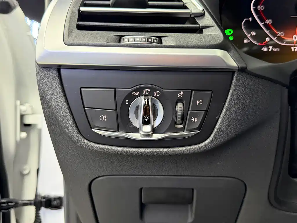 BMW X3 — миниатюра 18
