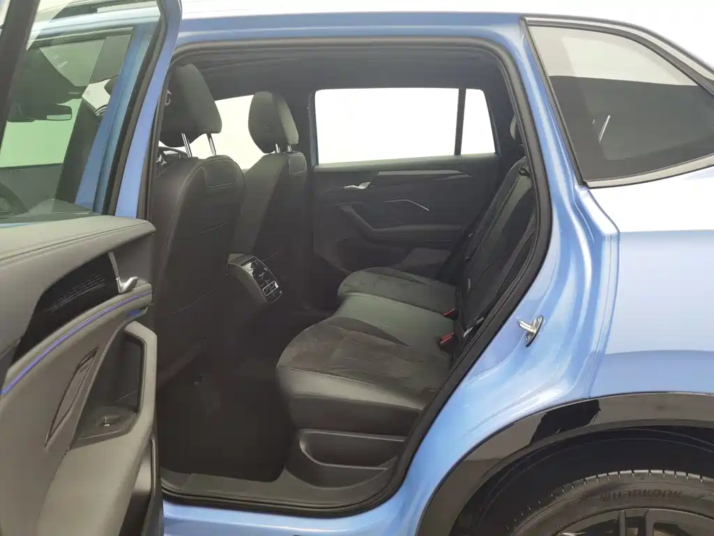 Volkswagen Tiguan L — миниатюра 15