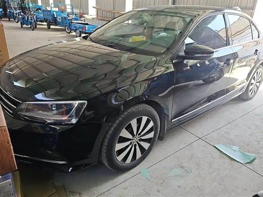 Volkswagen Sagitar 2017