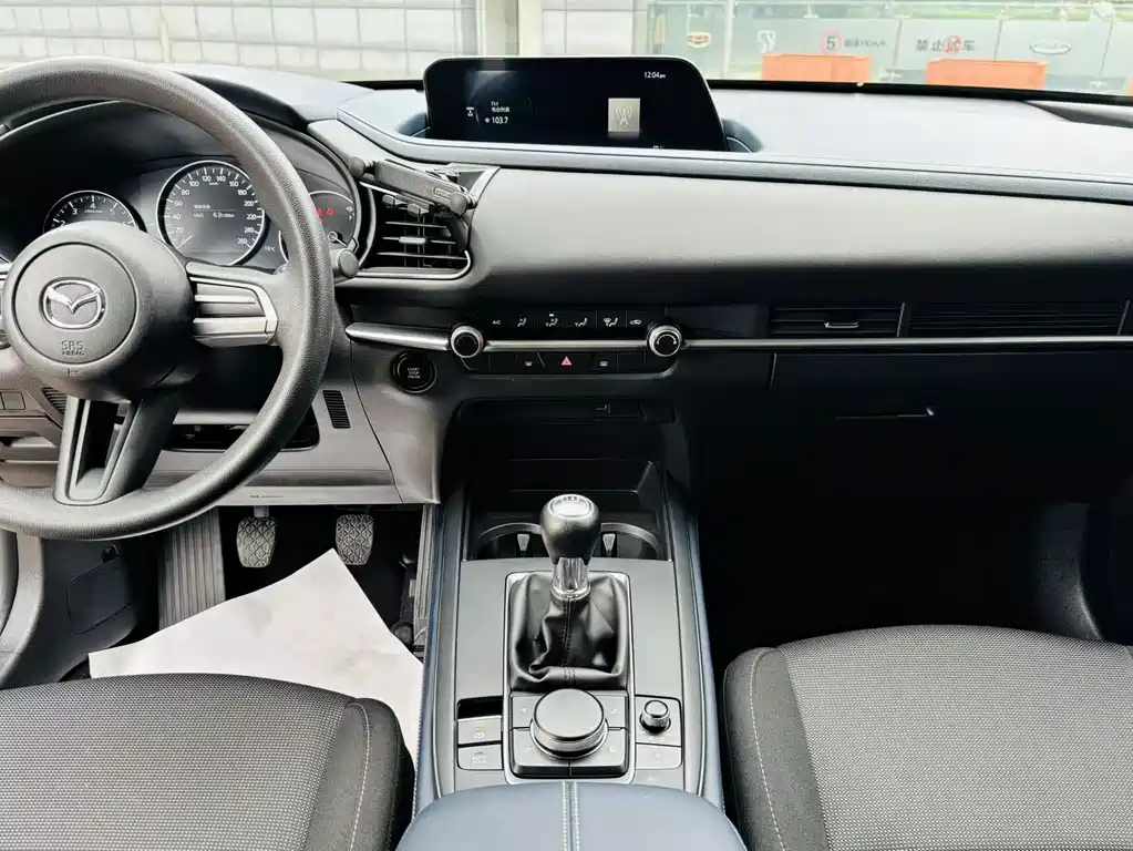 Mazda CX-30 — миниатюра 11