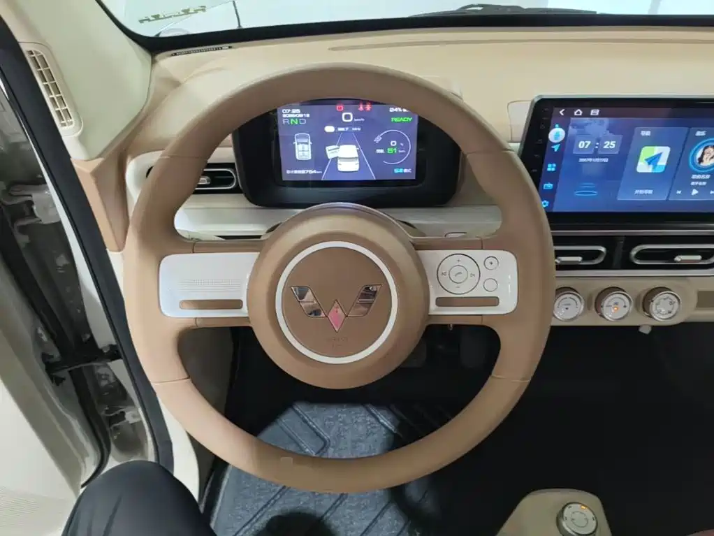 Wuling MINIEV — миниатюра 11