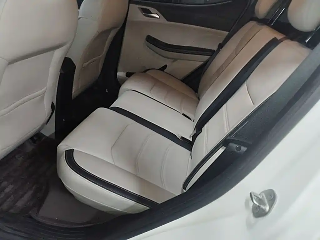 BYD Yuan Pro — миниатюра 17