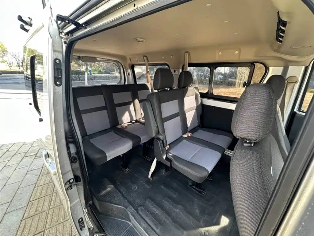 CHANGAN CHANGAN RUIXING M70