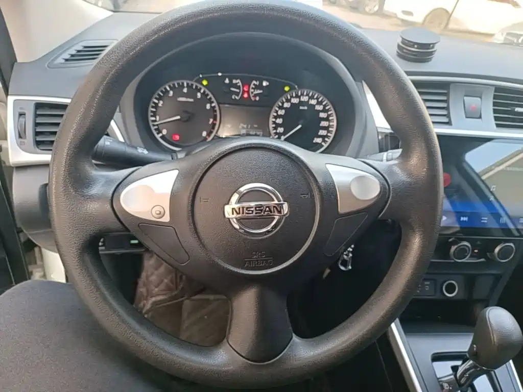 Nissan Sylphy — миниатюра 11