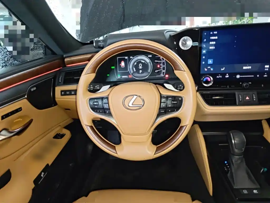 Lexus ES — миниатюра 11
