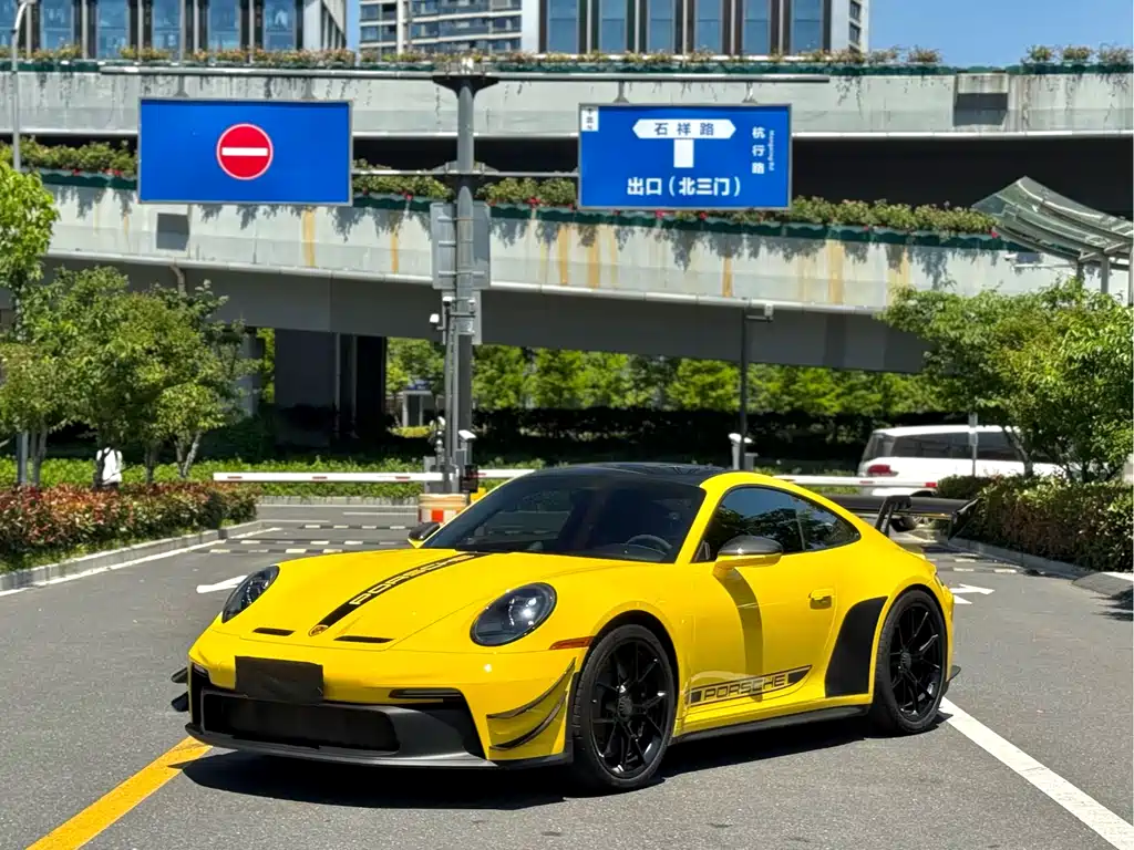 Porsche 911 2023 4.0L