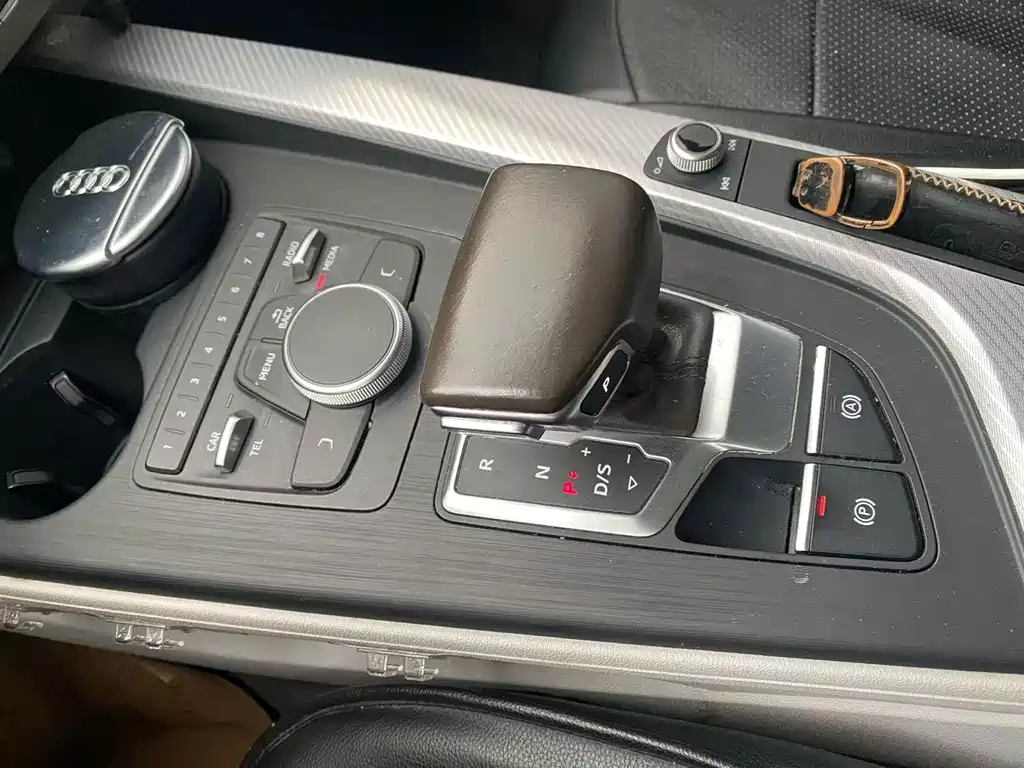 Audi A4L — миниатюра 24