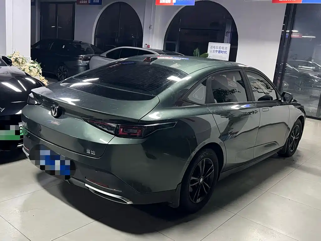 Changan Yida — миниатюра 9