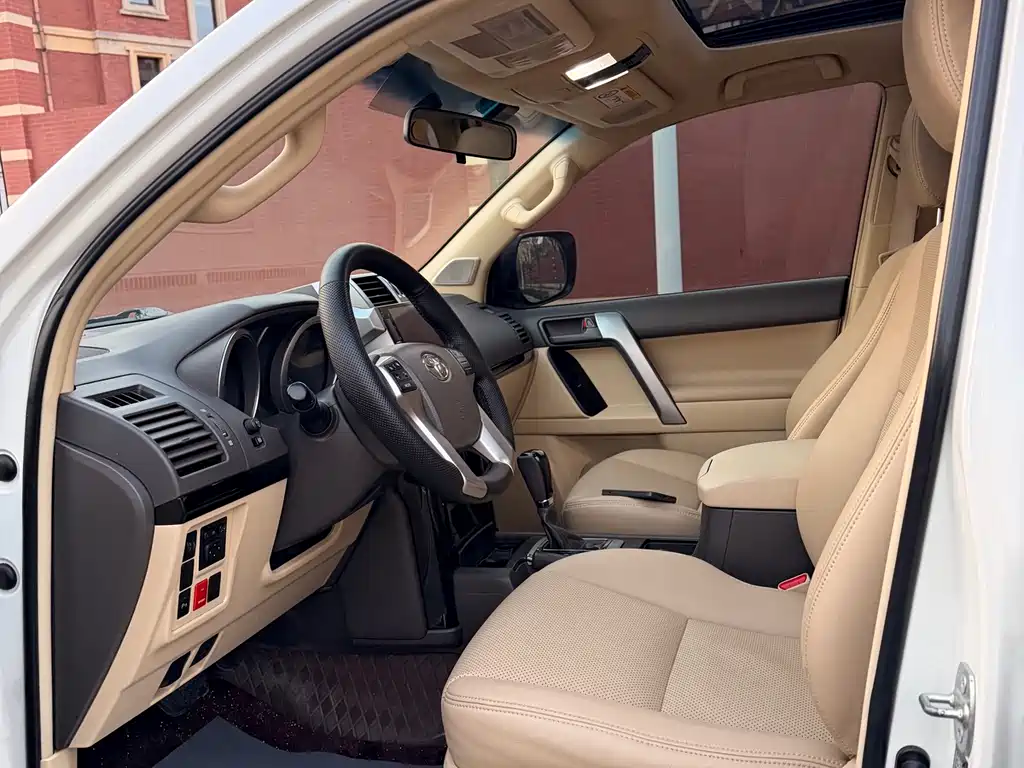 Toyota Land Cruiser Prado 2017 2.7L