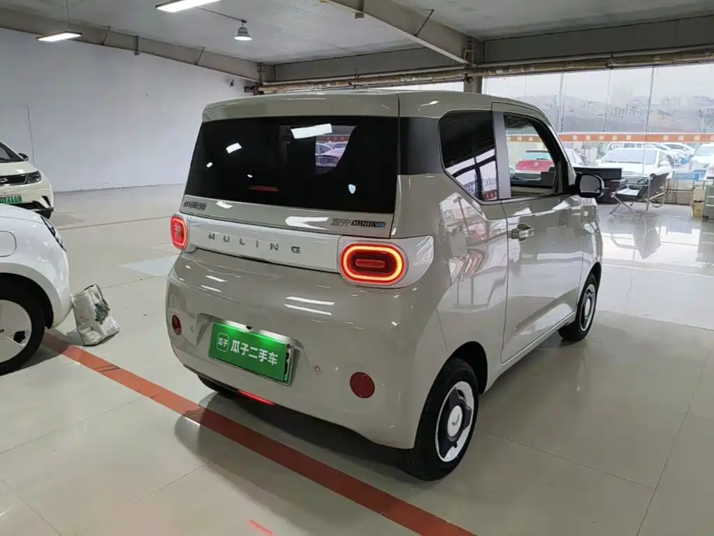 Wuling MINIEV — миниатюра 7