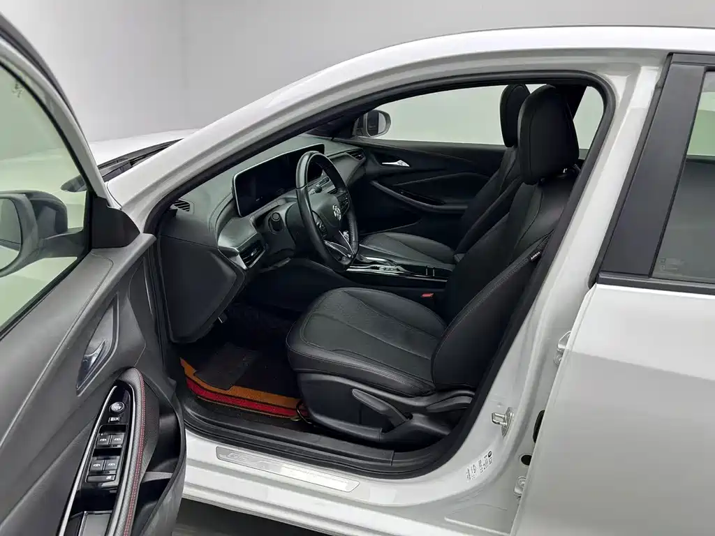 Buick Verano — миниатюра 5