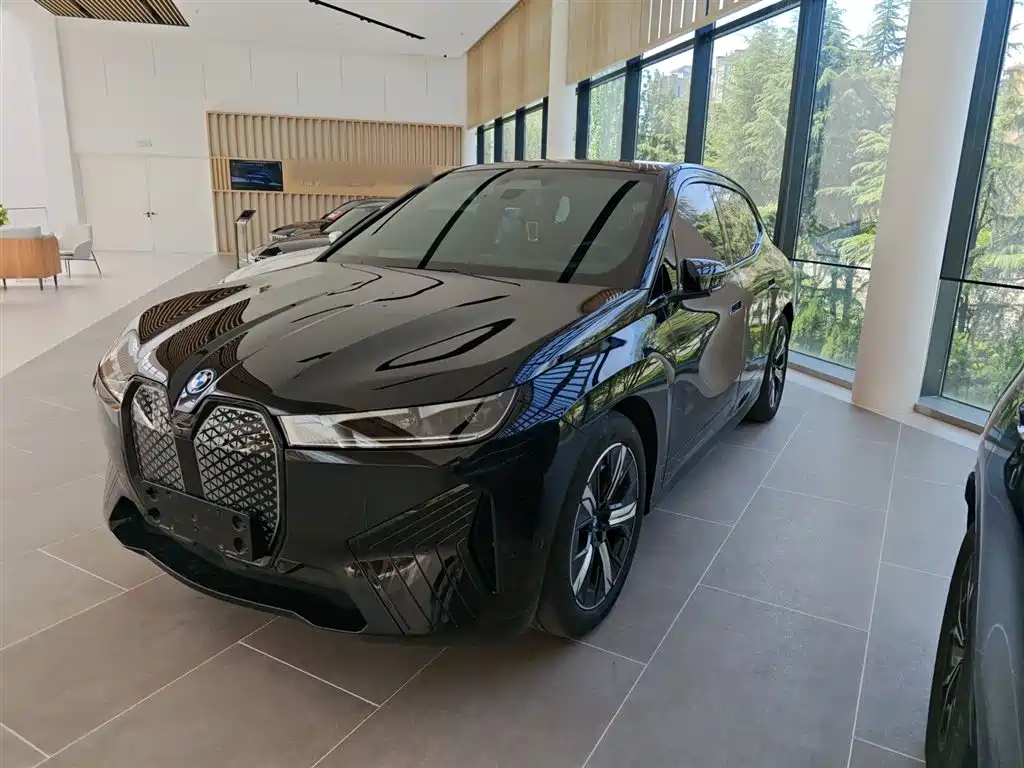 BMW iX 2024