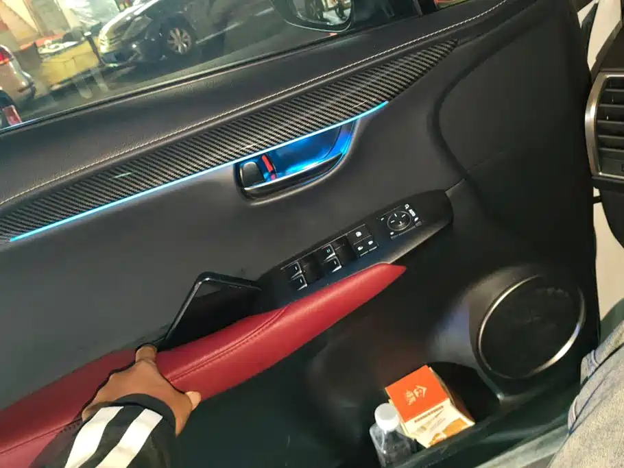Lexus NX — миниатюра 7