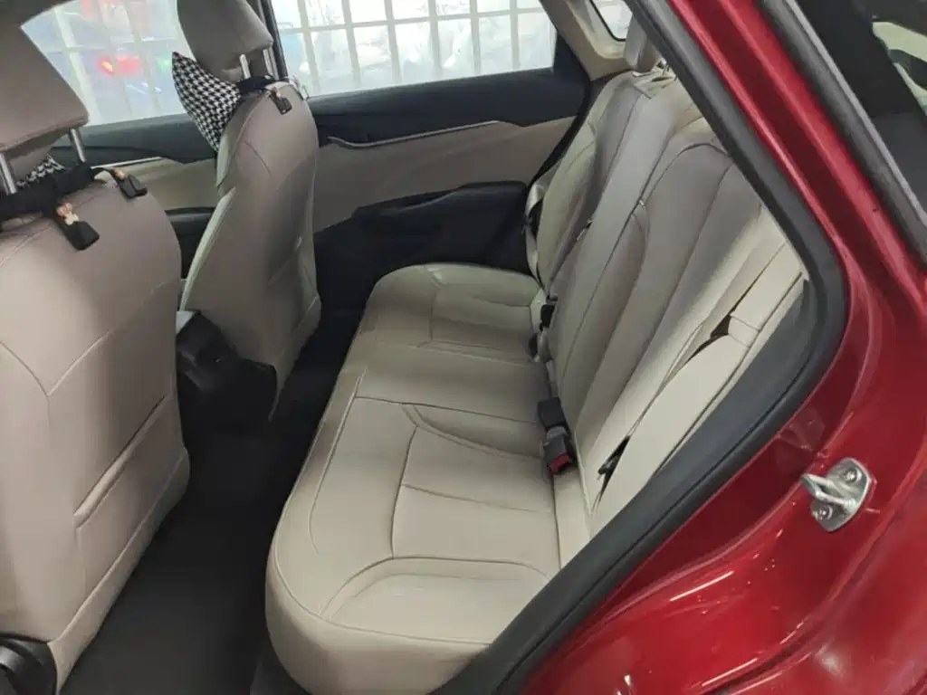 Buick Excelle — миниатюра 17